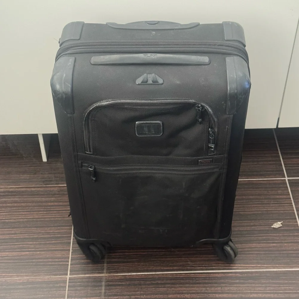 TUMI Alpha Black Rolling Carry-On Suitcase - Business Travel Spinner